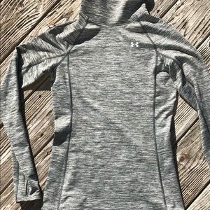 Under Armour medium gray long sleeve shirt